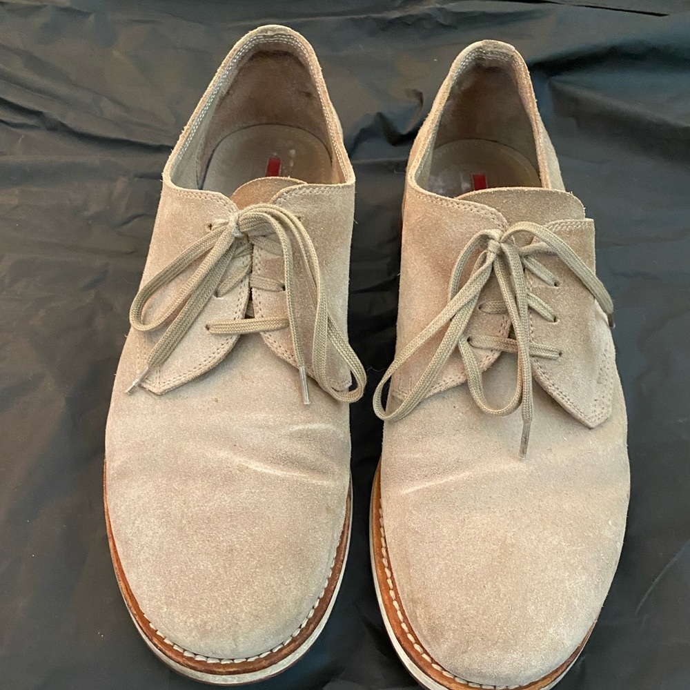 Men’s Prada Oxfords, size 9.